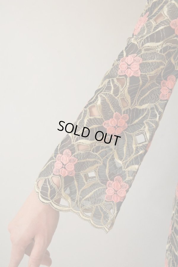 画像13: お仕立て品の１点モノ*豪華刺繍のフラワーワンピース