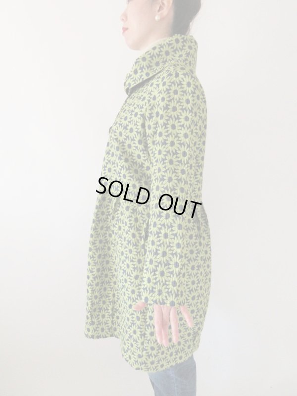 画像5: 【ほど良くハリのある素材もいい*】デイジー柄コート