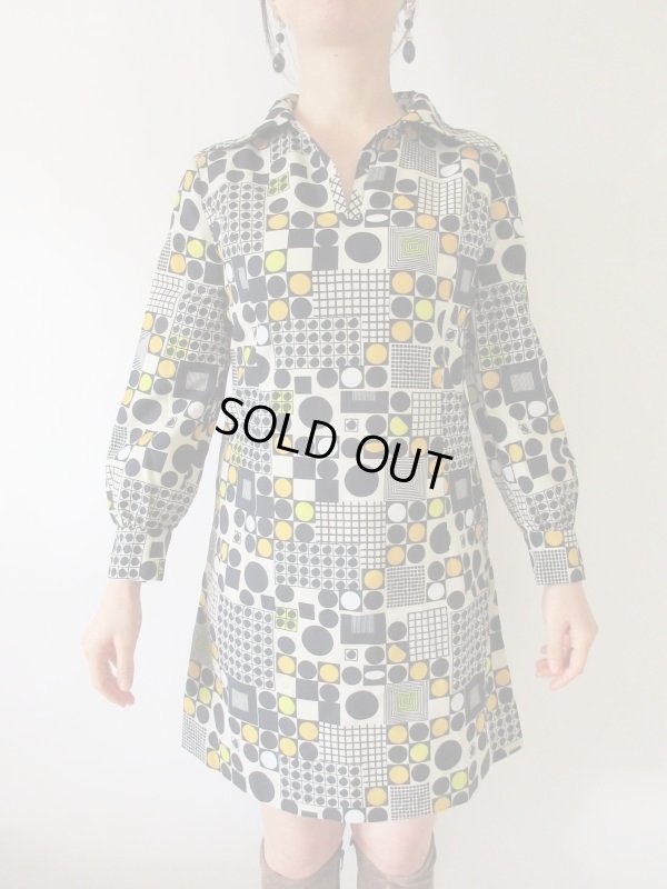 画像3: 【お袖のボタンがお花ちゃん*】レトロデザインワンピ