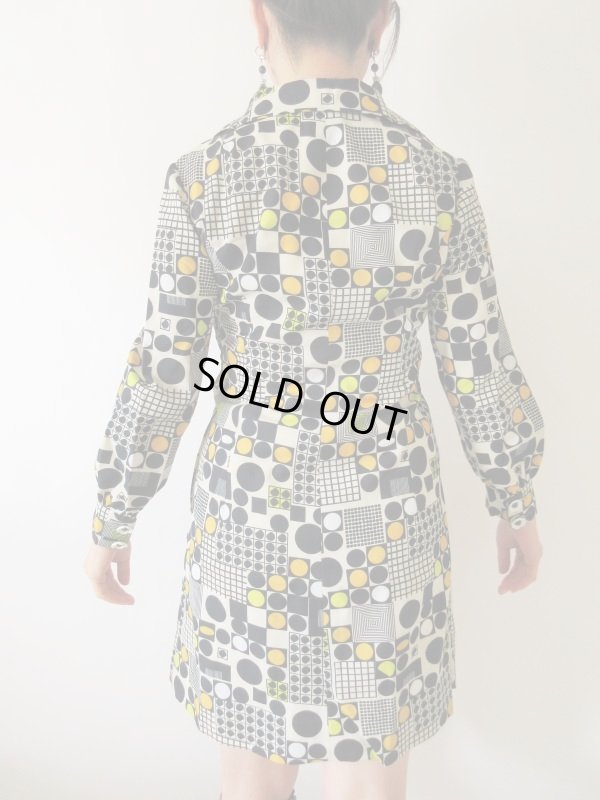 画像5: 【お袖のボタンがお花ちゃん*】レトロデザインワンピ