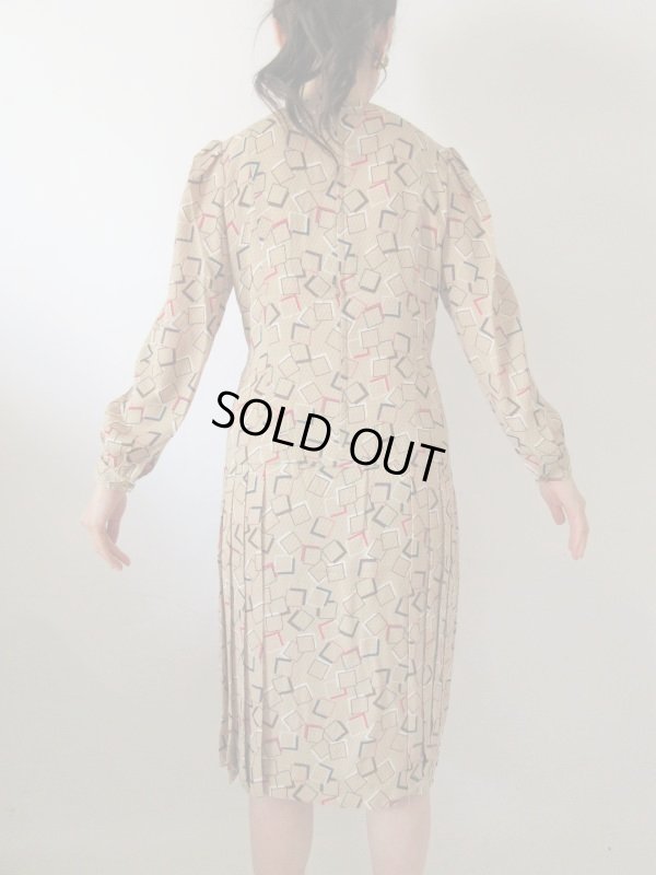 画像6: 【大人っぽさをキープしたまま*】スクエアー柄ワンピース