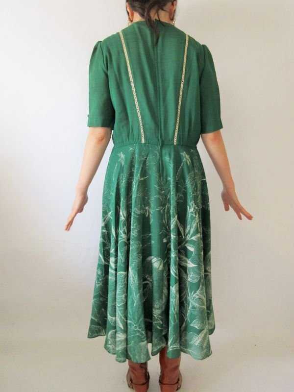 画像5: 【ドラマティックな気分に*】アンティークローズのワンピース 