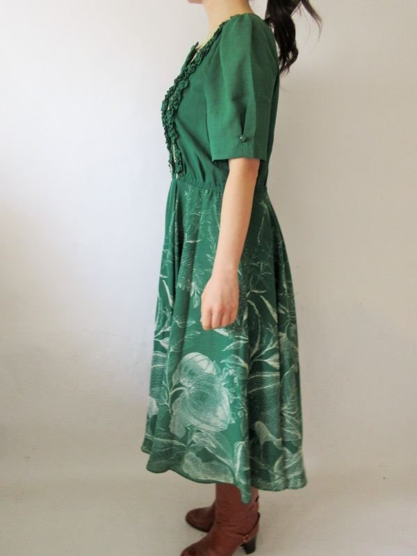 画像4: 【ドラマティックな気分に*】アンティークローズのワンピース 