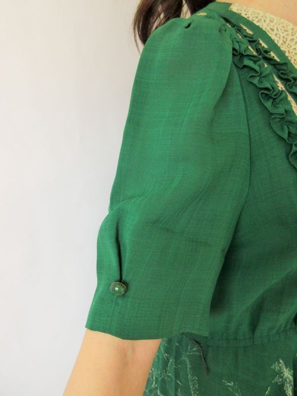 画像7: 【ドラマティックな気分に*】アンティークローズのワンピース 