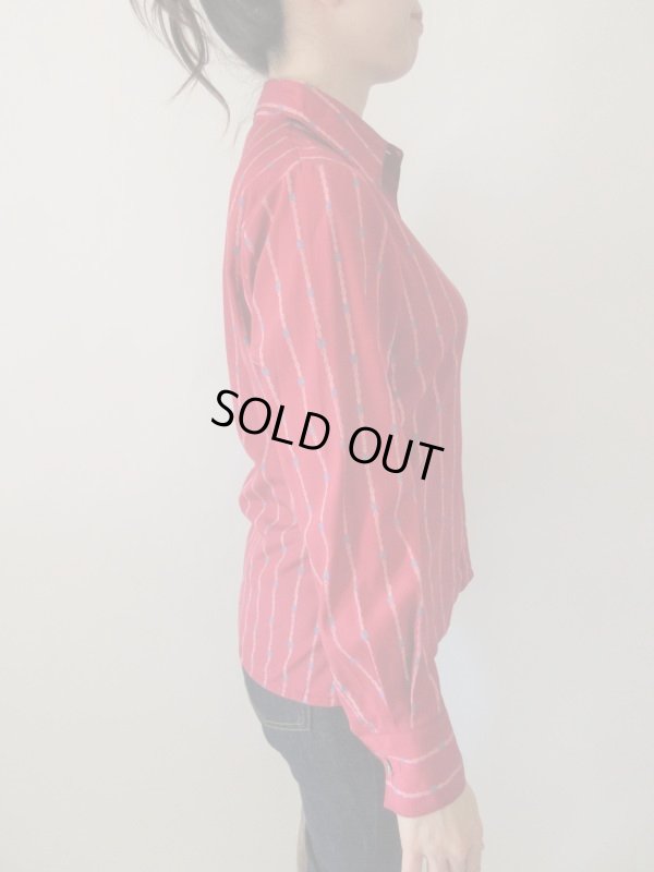 画像5: 【エンブレムと2点セットでお届け*】チェーンと英字柄シャツ