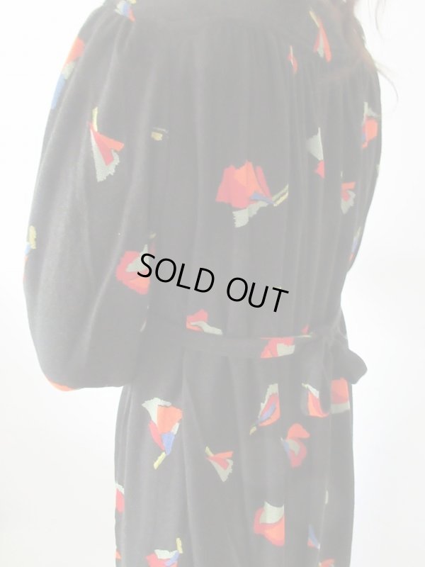 画像10: 【イヤリングと2点セットでお届け*】ゆったり*１点モノのマキシ丈ワンピース