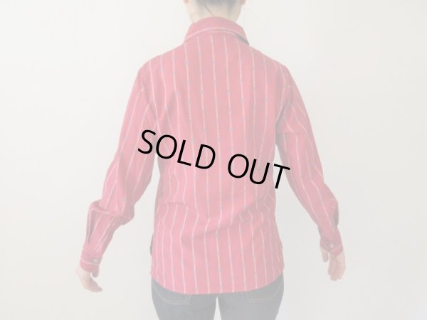 画像6: 【エンブレムと2点セットでお届け*】チェーンと英字柄シャツ