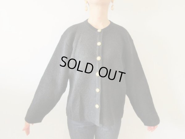 画像3: 【イヤリングと2点セットでお届け*】大人可愛いネイビーの高見えカーディガン