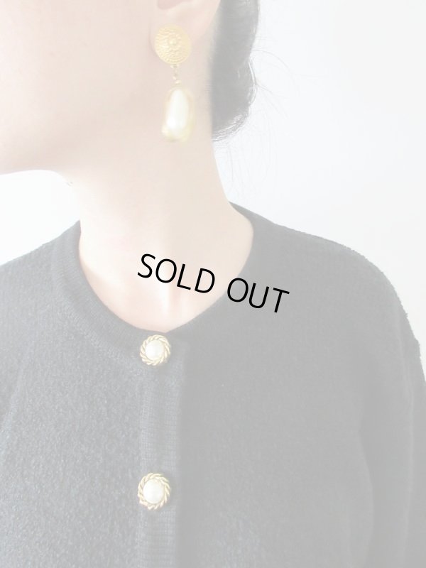 画像6: 【イヤリングと2点セットでお届け*】大人可愛いネイビーの高見えカーディガン