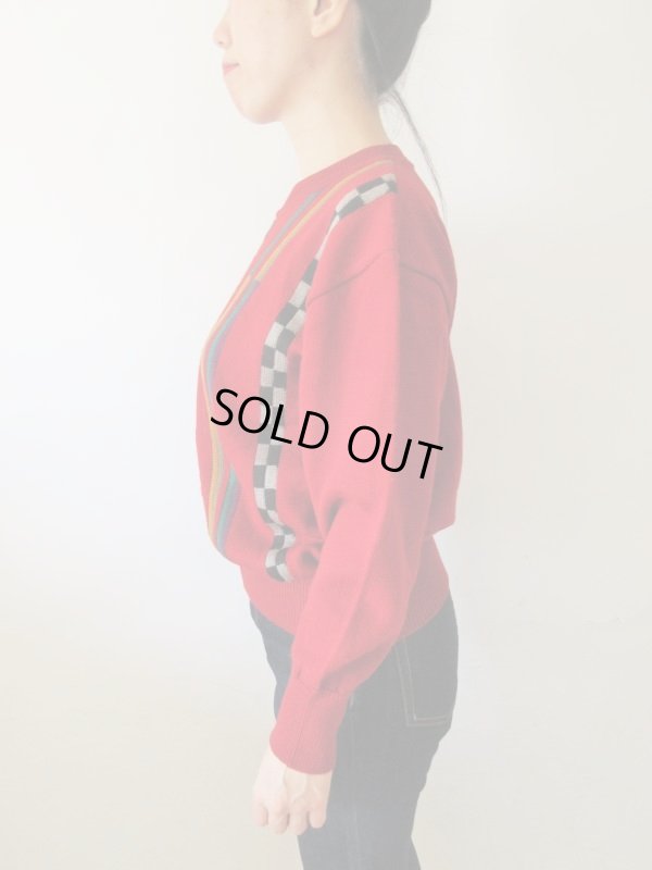 画像4: 【コケティッシュな魅力を*】幾何学ストライプニット