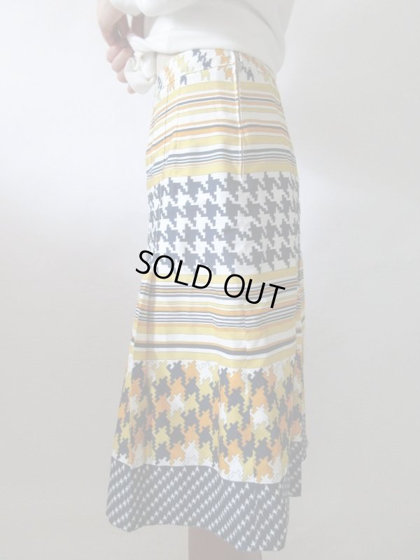 画像4: 【カラフルな色使い*】幾何学ボーダー柄スカート