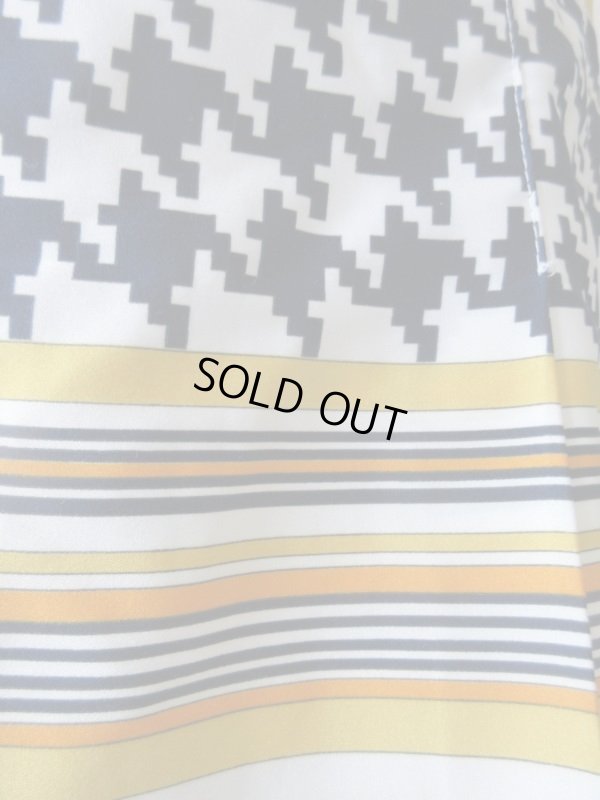 画像7: 【カラフルな色使い*】幾何学ボーダー柄スカート