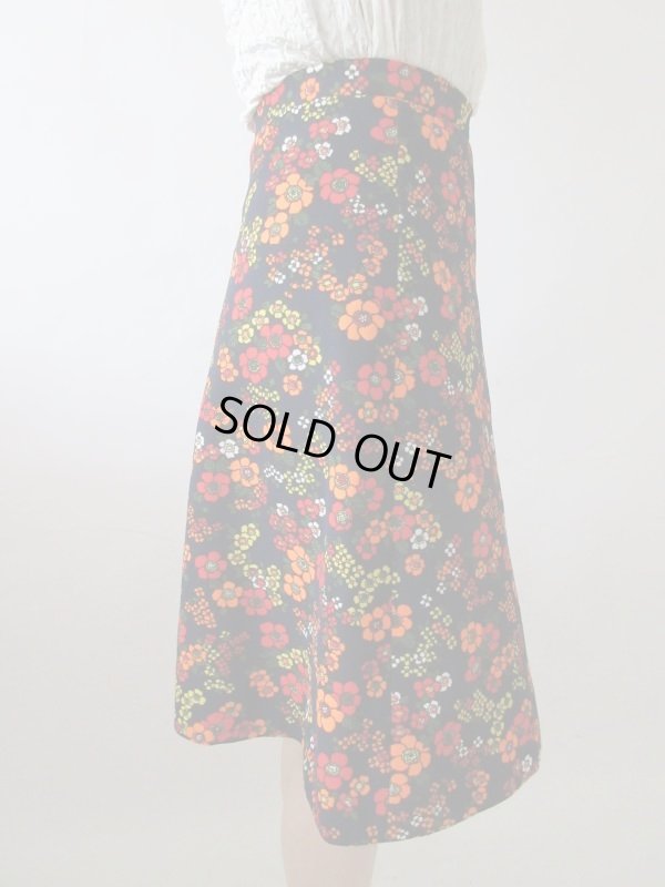 画像4: 【オシャレの楽しさ炸裂*】レトロフラワースカート