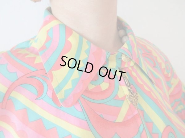 画像11: 【イヤリングと2点セット*】金具もチャームポイントな個性柄アウター