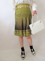 【実は裾回りはお花モチーフ*】幾何学デザインスカート