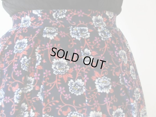 画像6: 【オトナのベロア*】ネイビー地の花柄スカート