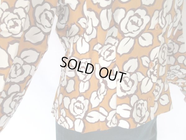 画像8: 【技あり襟の魅力*】2way襟のバラ柄ブラウス