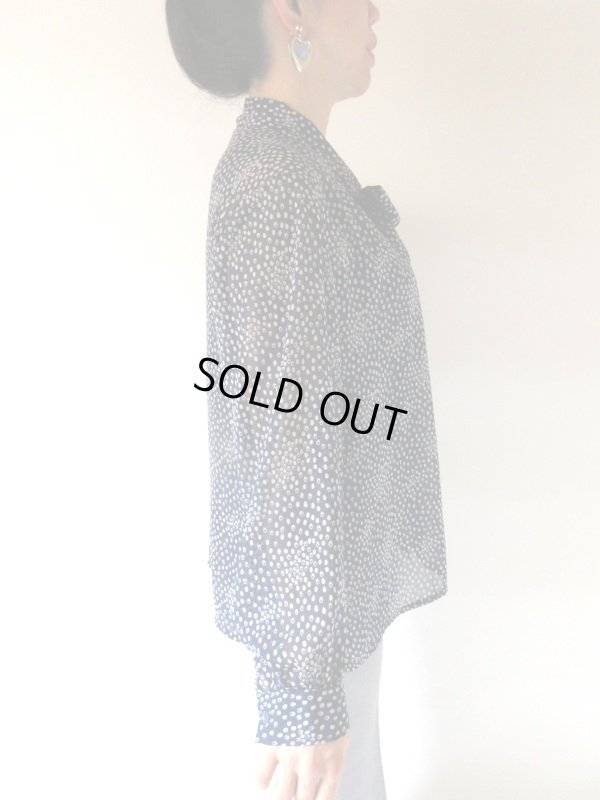 画像4: シフォンのリボンタイブラウス