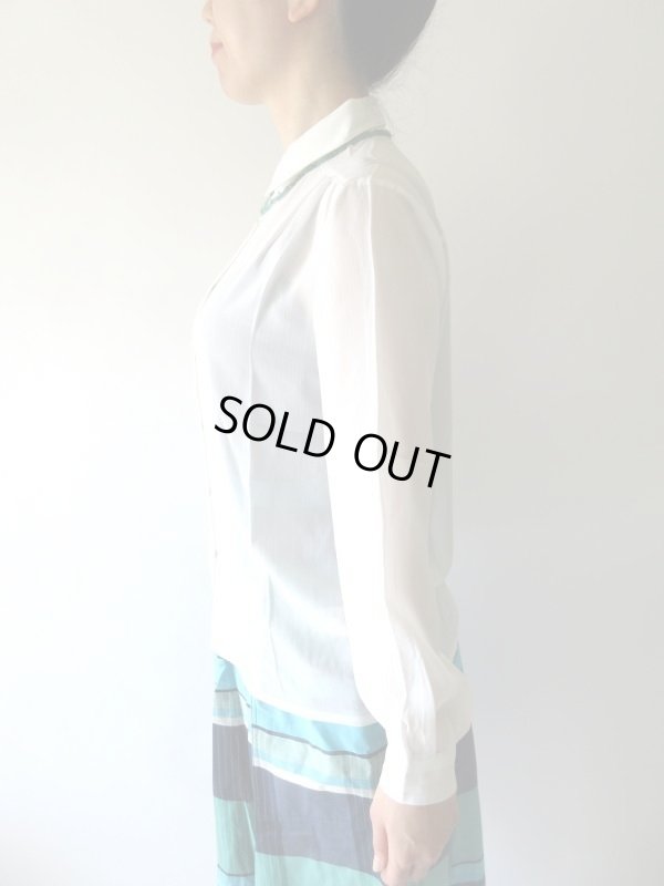 画像6: シフォンのシンプルブラウス