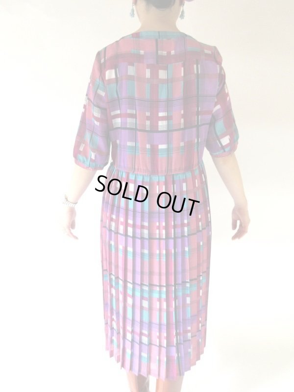 画像5: 大人可愛い格子柄ワンピース