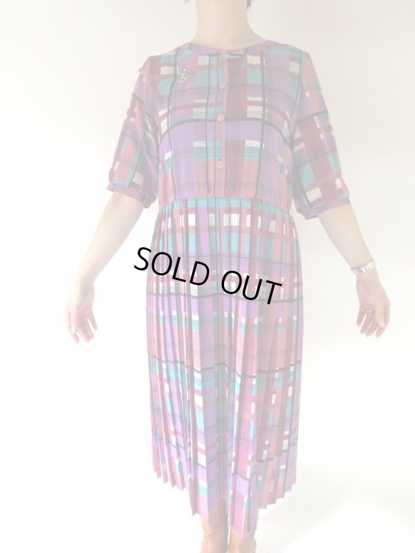 画像3: 大人可愛い格子柄ワンピース