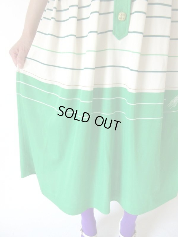 画像8: レトログリーンのボーダーワンピース