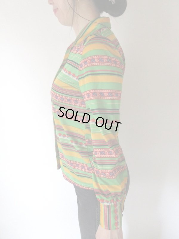 画像4: 【唯一無二の存在*】鮮やか配色のボーダー柄シャツ