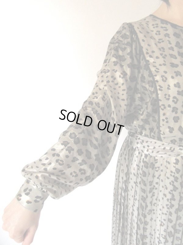 画像8: 【佇まいに自信あり*】美シルエットの艶ワンピース