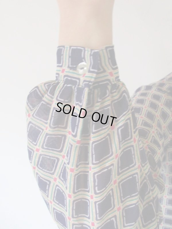 画像7: 【軽やかに大人レトロ*】シフォンのスクエア柄シャツ