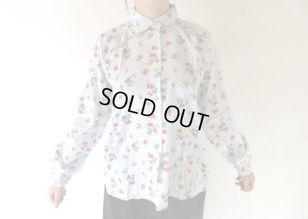 画像3: 【未使用*】ニュアンスブルーの小花柄ブラウス