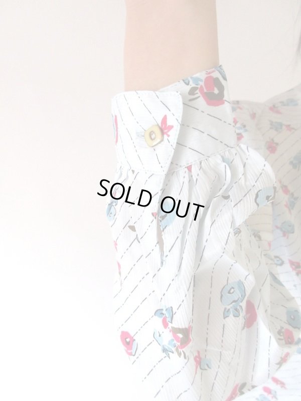 画像6: 【未使用*】ニュアンスブルーの小花柄ブラウス