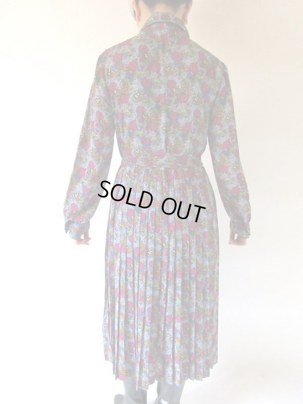 画像5: 【ステッチにも注目*】ドラマティックフラワーワンピース