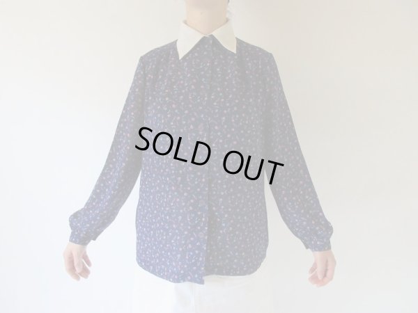 画像4: 【ほのかに透けます*】小花柄の二重襟ブラウス