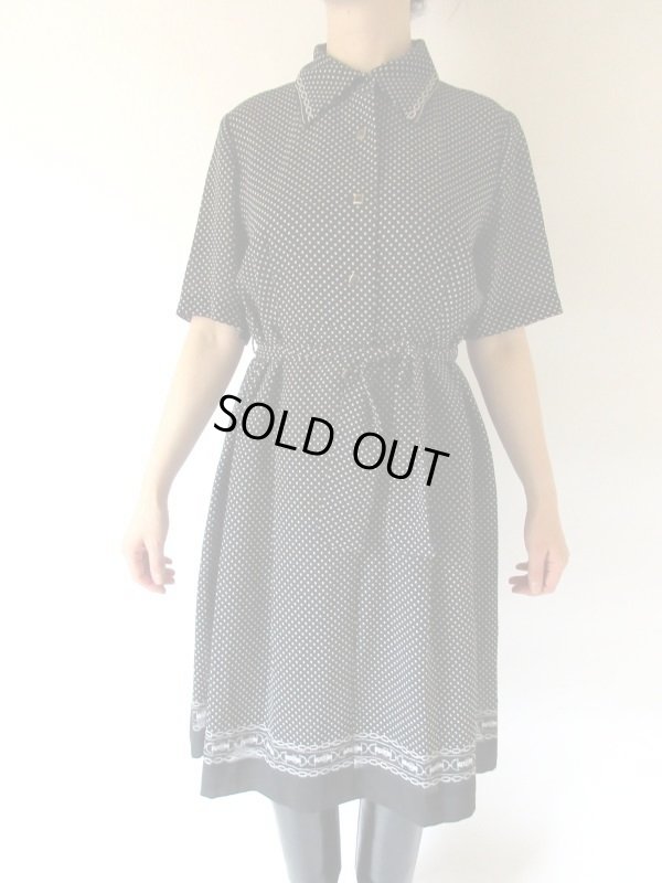 画像4: 【きりっとモノトーン*】ドットとチェーンベルト柄のワンピース