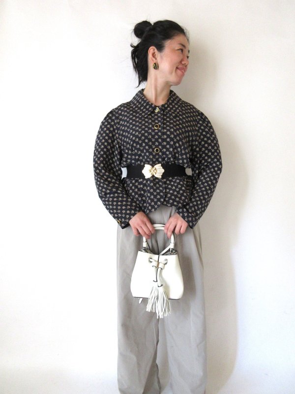 画像2: 【ネイビー✖️ホワイトのテッパンカラー*】1点もの*染めのブラウス