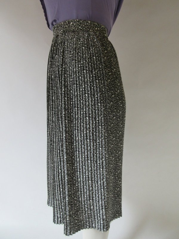 画像5: 【コーデ馴染み力*】ｗ64〜66ｃｍ*小花柄スカート