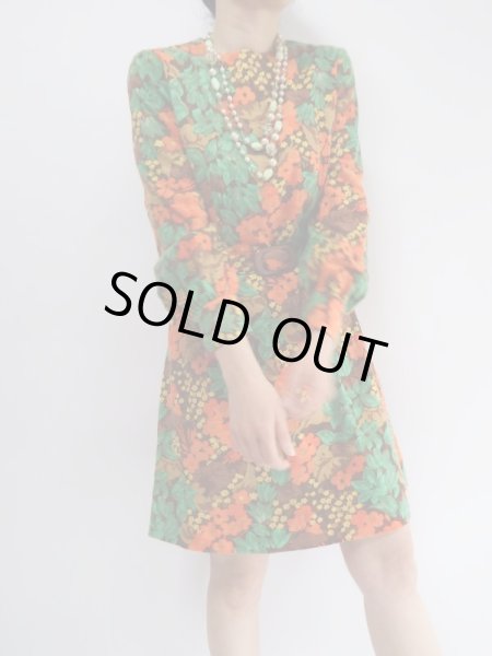 画像2: ★鮮やか可愛いお花柄ワンピース (2)