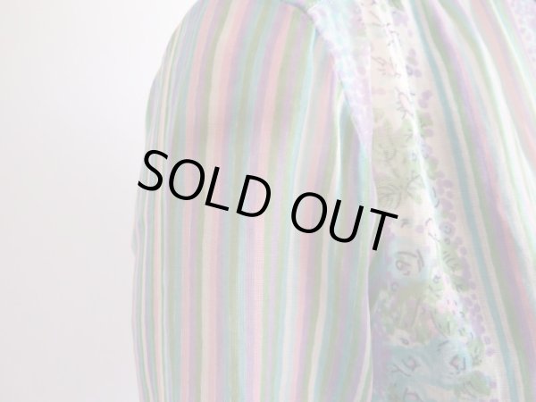 画像5: ★未使用*カラフルラインとお花のブラウス (5)