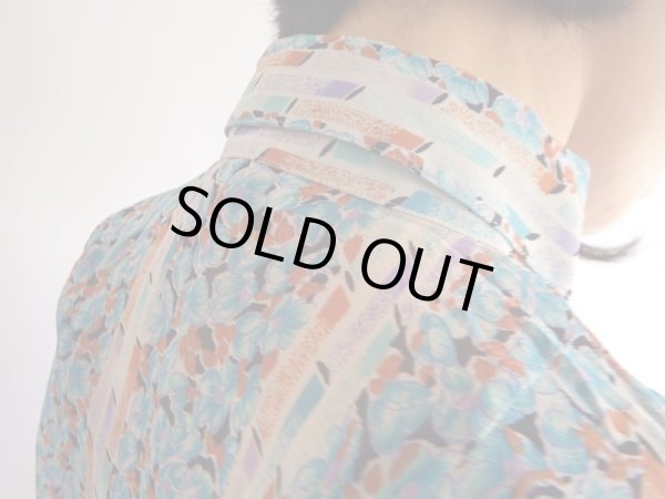 画像3: ★未使用*上品可愛い水色お花のブラウス (3)