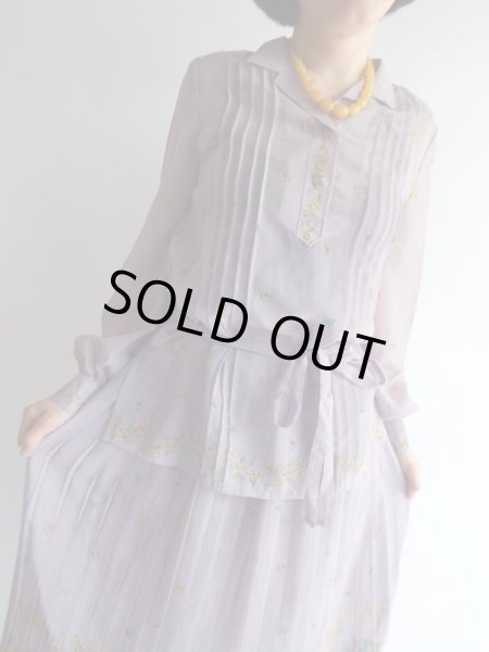 画像3: ★未使用*上品なお花ブラウス (3)