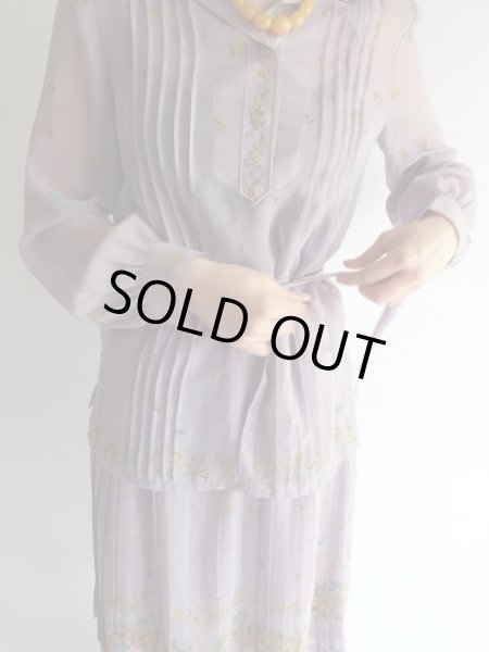 画像2: ★未使用*上品なお花ブラウス (2)