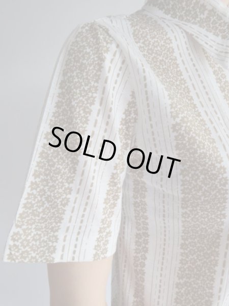 画像2: ★お花とステッチ柄のコットンシャツ (2)