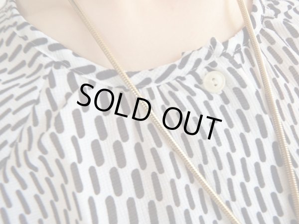 画像4: ★未使用*黒×白ブラウス (4)