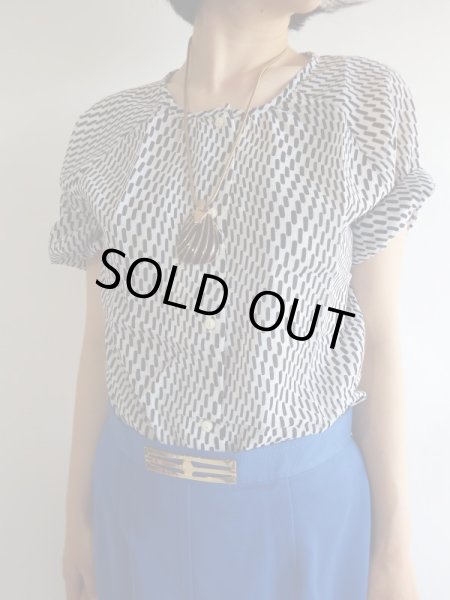 画像2: ★未使用*黒×白ブラウス (2)