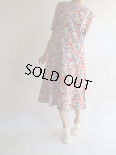 画像2: ★大人可愛いお花柄のコットンワンピ (2)