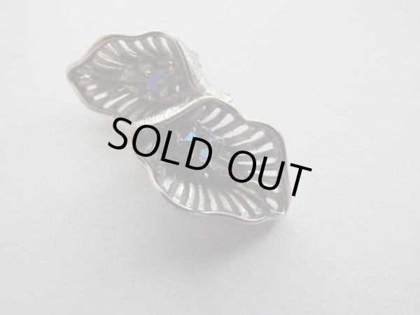 画像4: シルバーメタルとラインストーンのイヤリング (4)