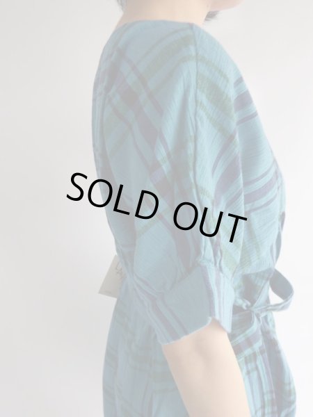 画像10: ★未使用*コットン素材の格子柄ワンピ (10)