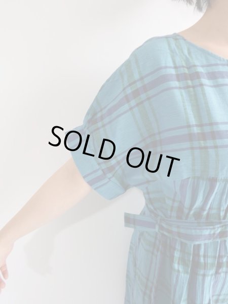 画像9: ★未使用*コットン素材の格子柄ワンピ (9)