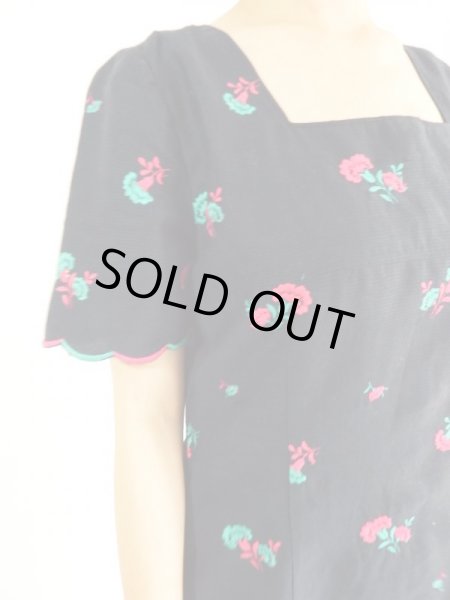 画像6: ★お仕立て品*お花刺繍の裾フリフリワンピ (6)