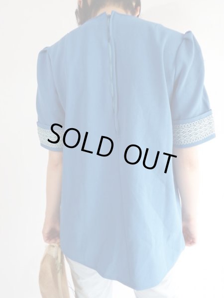 画像5: ★極上可愛いお花刺繍Ａライントップス (5)